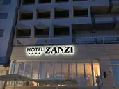 Zanzi Hotel