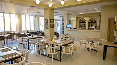 Zanzi Hotel