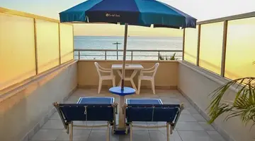 Zanzi Hotel