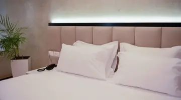 Zanzi Hotel