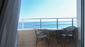 Zanzi Hotel