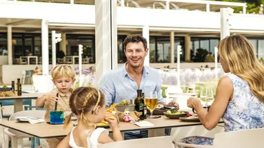 ZATON HOLIDAY RESORT 3***