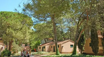 ZATON HOLIDAY RESORT 3***