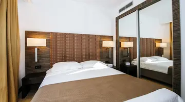 Zaton Holiday Resort - 4 Star Apartments