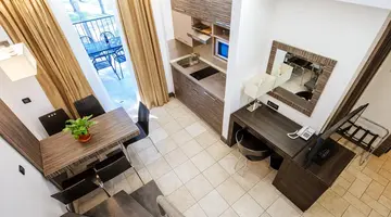 Zaton Holiday Resort - 4 Star Apartments