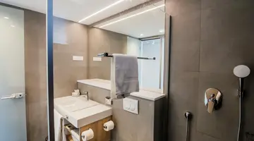 Zaton Holiday Resort - 4 Star Apartments