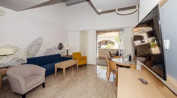 Zaton Holiday Resort - 4 Star Apartments