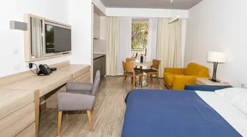 Zaton Holiday Resort - 4 Star Apartments