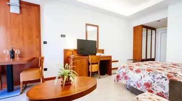 Zaton Holiday Resort - 4 Star Apartments