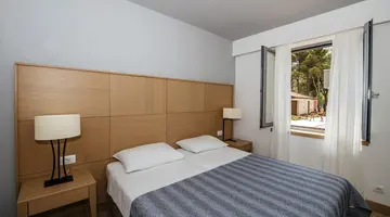 Zaton Holiday Resort - 4 Star Apartments