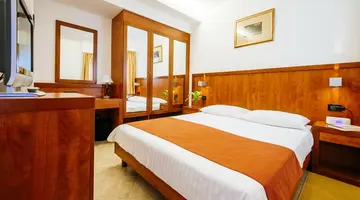 Zaton Holiday Resort - 4 Star Apartments