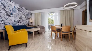 Zaton Holiday Resort - 4 Star Apartments