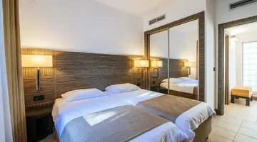Zaton Holiday Resort - 4 Star Apartments