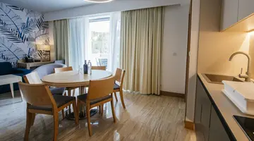 Zaton Holiday Resort - 4 Star Apartments