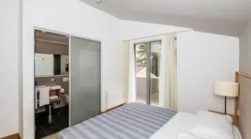 Zaton Holiday Resort - 4 Star Apartments