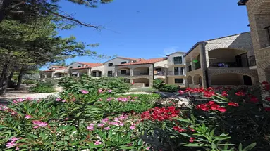 ZATON HOLIDAY RESORT 4****
