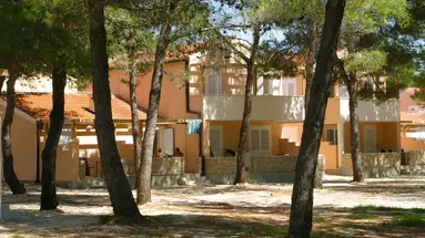 ZATON HOLIDAY RESORT 4****