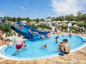 ZATON HOLIDAY RESORT 4****