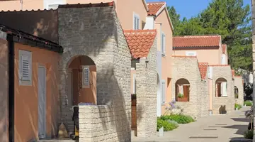 Zaton Holiday Resort - Apartments