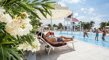 Zaton Holiday Resort Apartments