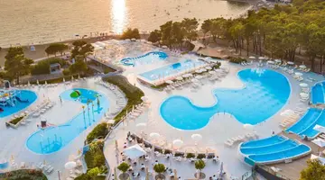 Zaton Holiday Resort - Apartments