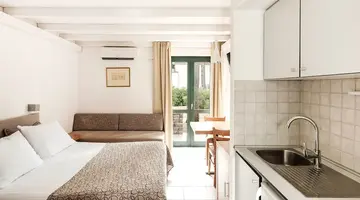 Zaton Holiday Resort Apartments