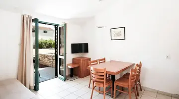 Zaton Holiday Resort Apartments