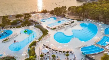Zaton Holiday Resort - Glamping