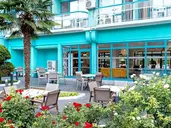 Zefir Beach