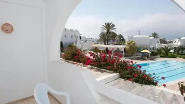 Zenon Hotel