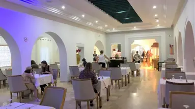 Zenon Hotel