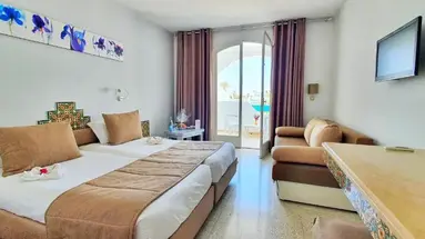Zenon Hotel