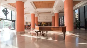 Zentral Center - Adults Only