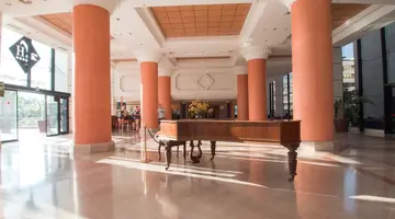 Zentral Center Hotel