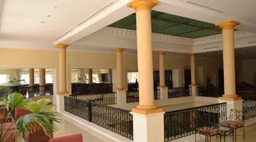 ZEPHIR HOTEL AND SPA