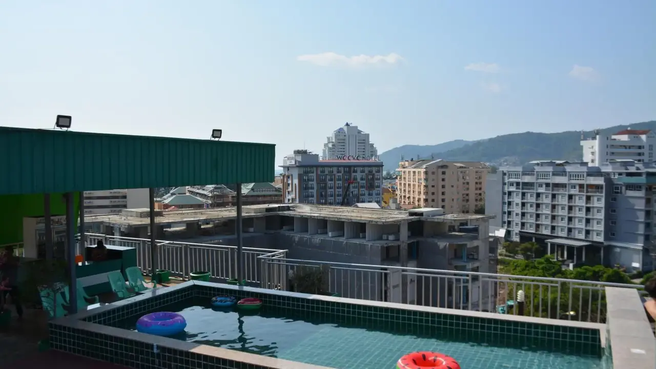 ZEPHYR GRAND HOTEL (ex.THE THREE BY APK)