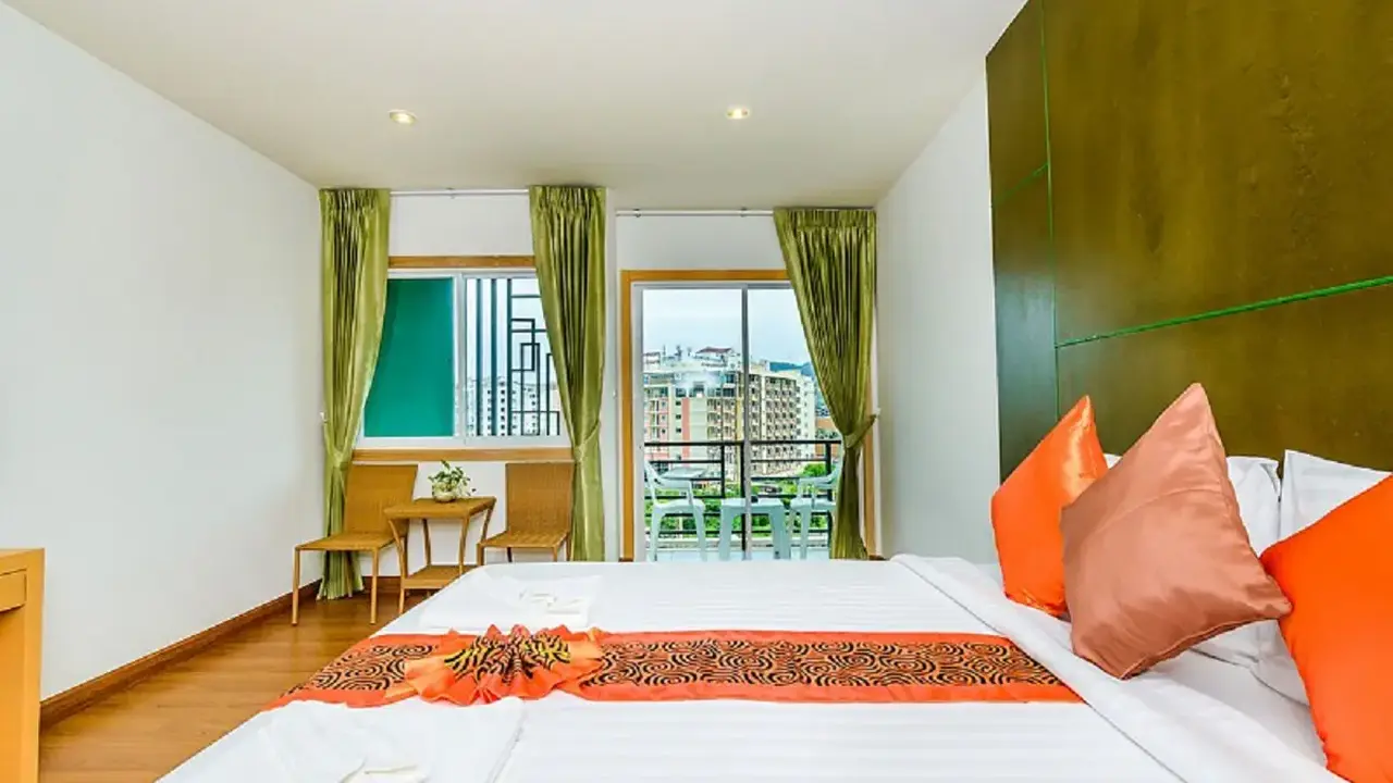 ZEPHYR GRAND HOTEL (ex.THE THREE BY APK)