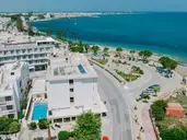 Zephyros Hotel