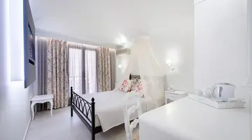 Zephyros Hotel