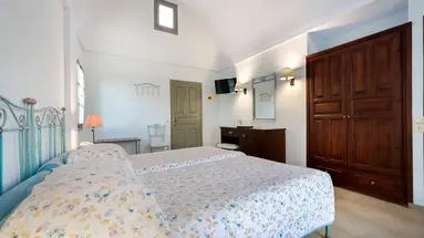 Zephyros Hotel