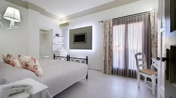 Zephyros Hotel