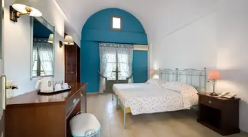 Zephyros Hotel
