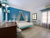 ZEPHYROS HOTEL