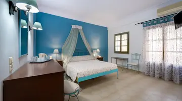 Zephyros Hotel