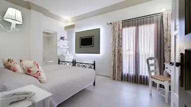 Zephyros Hotel