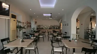 Zephyros Hotel