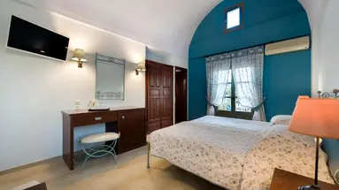 Zephyros Hotel