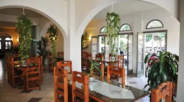 Zephyros Hotel