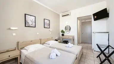 Zephyros Hotel