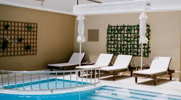 Zephyros Hotel
